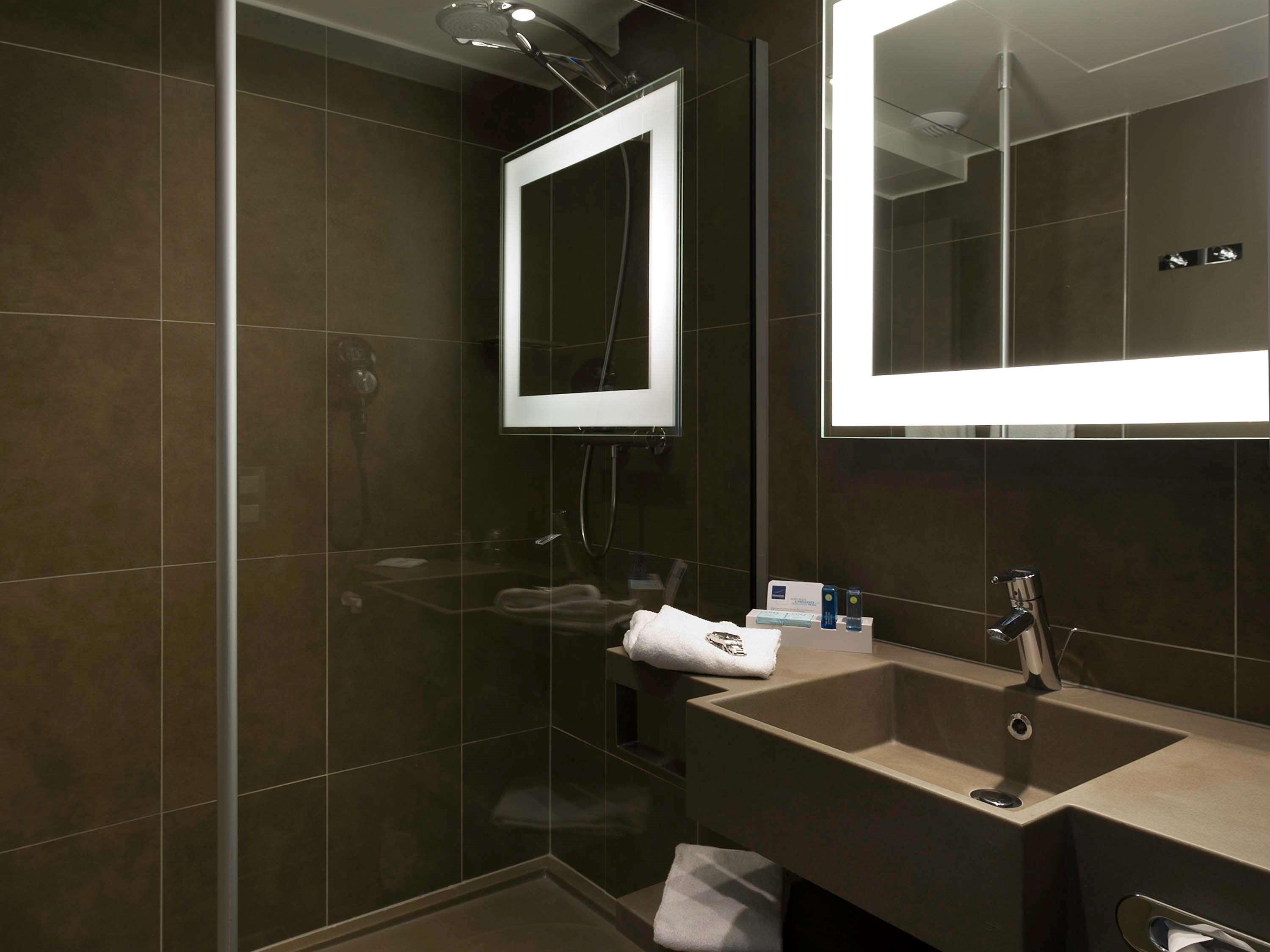 Novotel Leuven Centrum Стая снимка